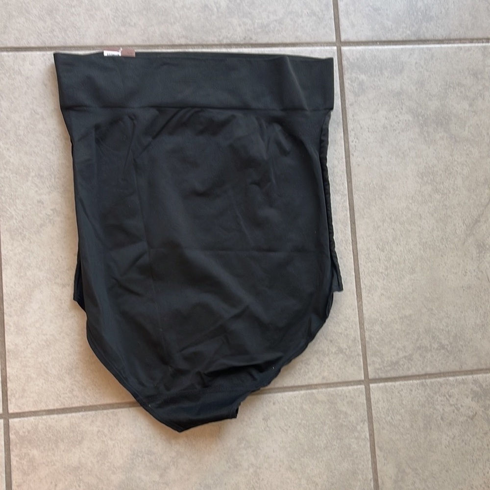 Cacique Black Shapewear - Picture 2 of 5